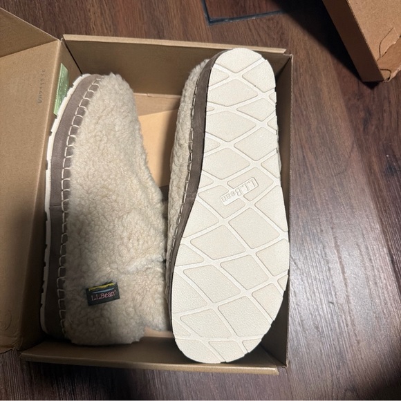 LL Bean Slippers Womens 8 M Cozy Bootie Cream Wool Pull On Comfort Ankle Top - Picture 3 of 5